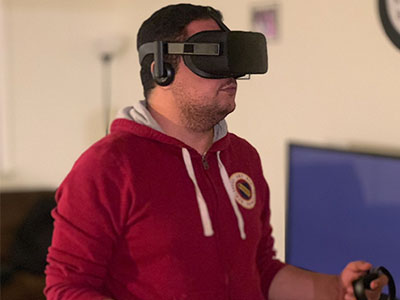 ramy shaaban playing vr
